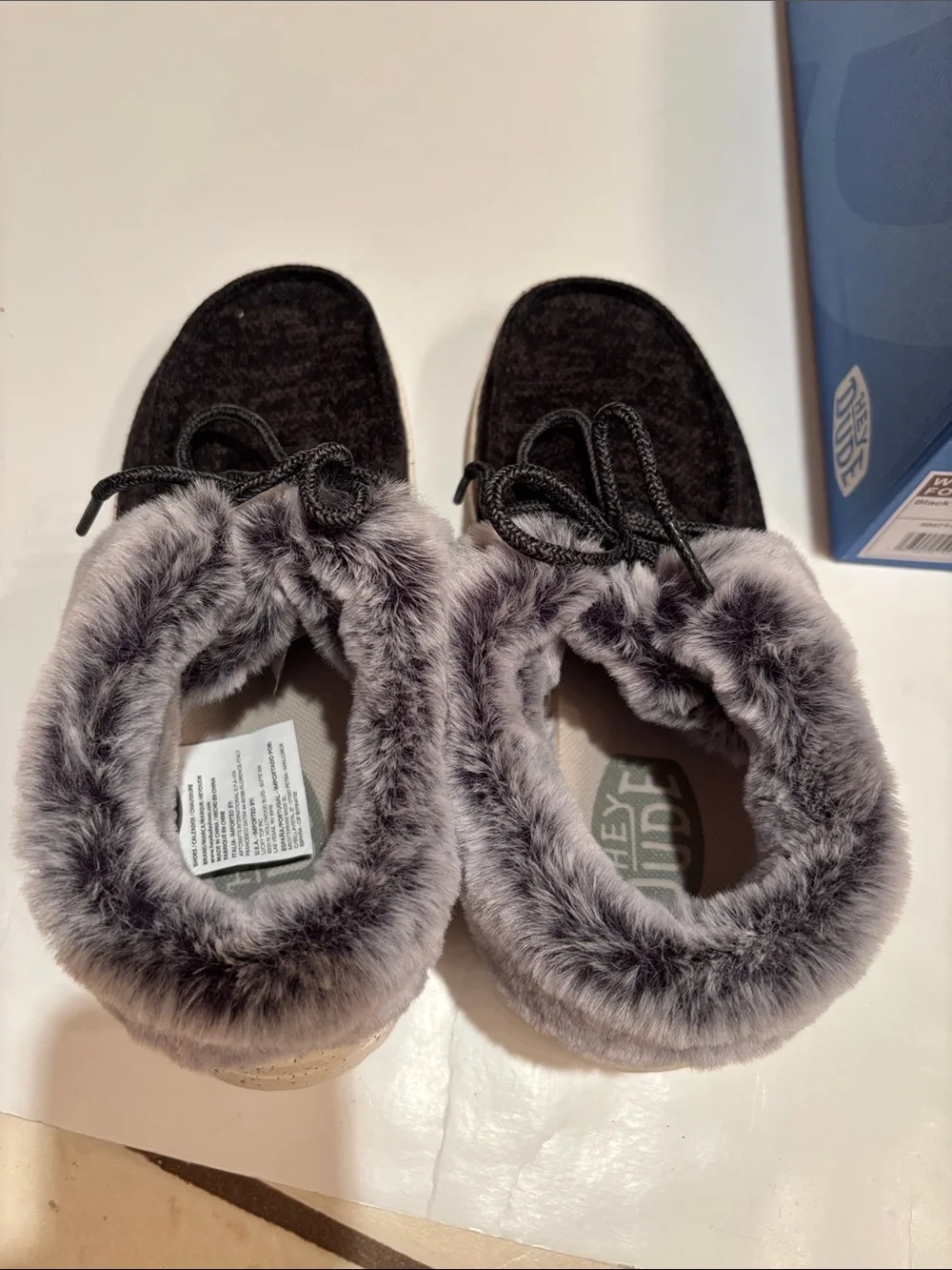 NWT Hey Dude Wendy fold Black Faux-Fur Lined Slip-On Slippers 5 booties sneakers